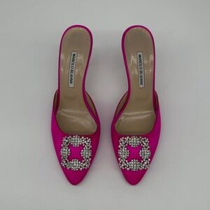 Manolo Blahnik Hangisi Mule - Fuchsia
